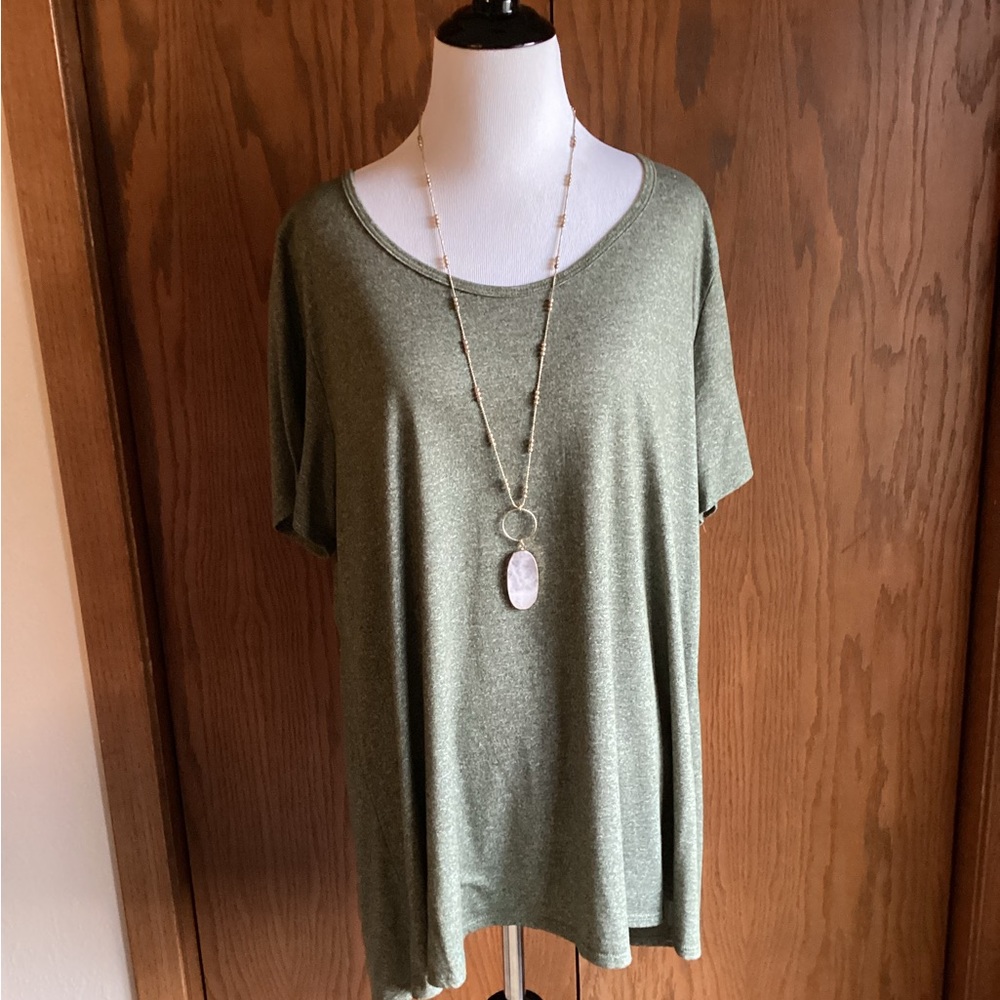 COPY - LuLaRoe Classic Tee 2XL